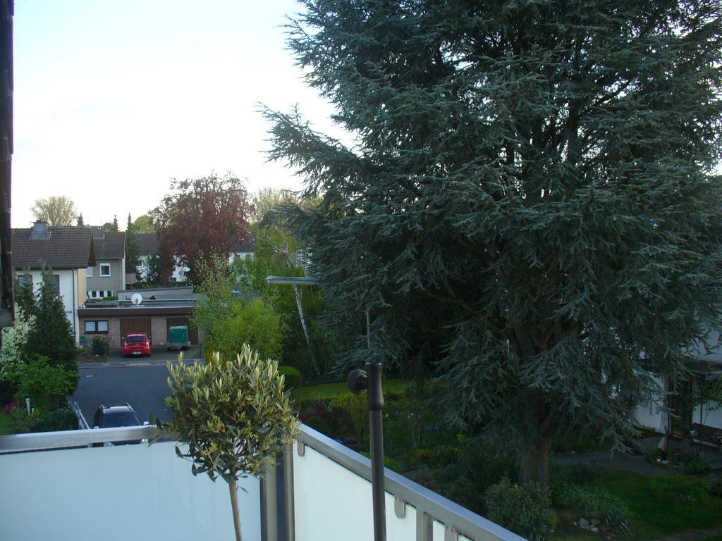 Ferienwohnung Rheinaue ケルン エクステリア 写真
